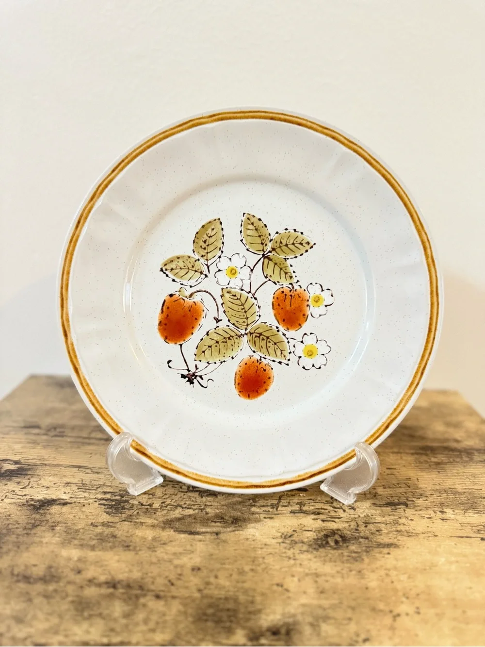 Americana Hearthside “Berries ’n Cream” Handpainted Stoneware | Set of 2